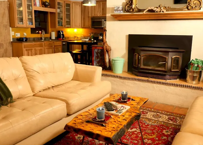 Chalet Artist