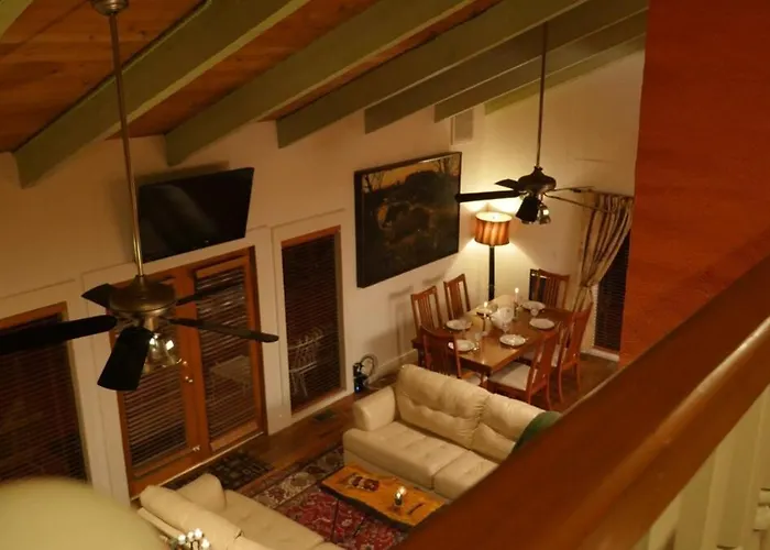 Chalet Artist *